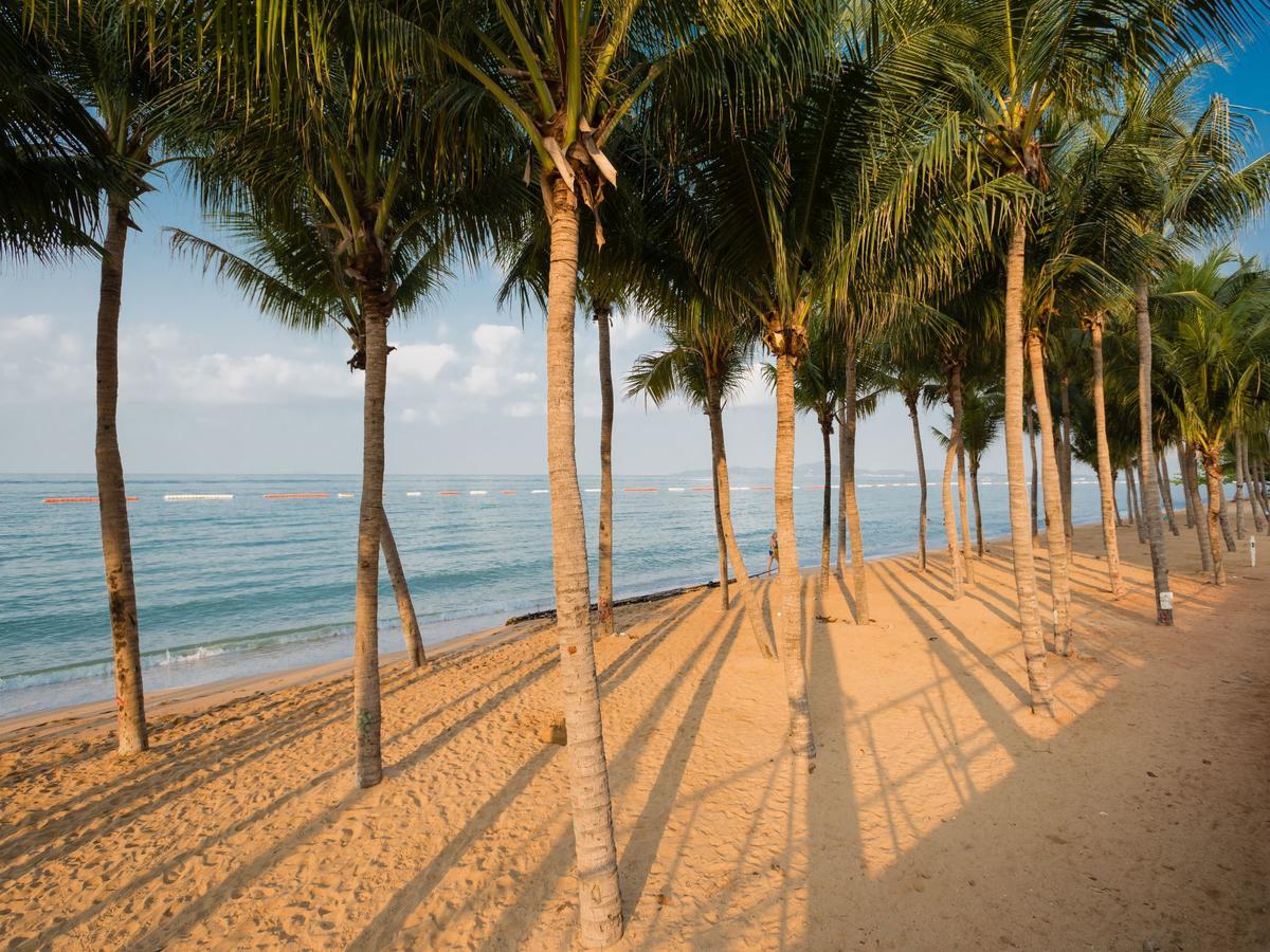 Dusit Grand Park Lägenhet Jomtien Beach Exteriör bild