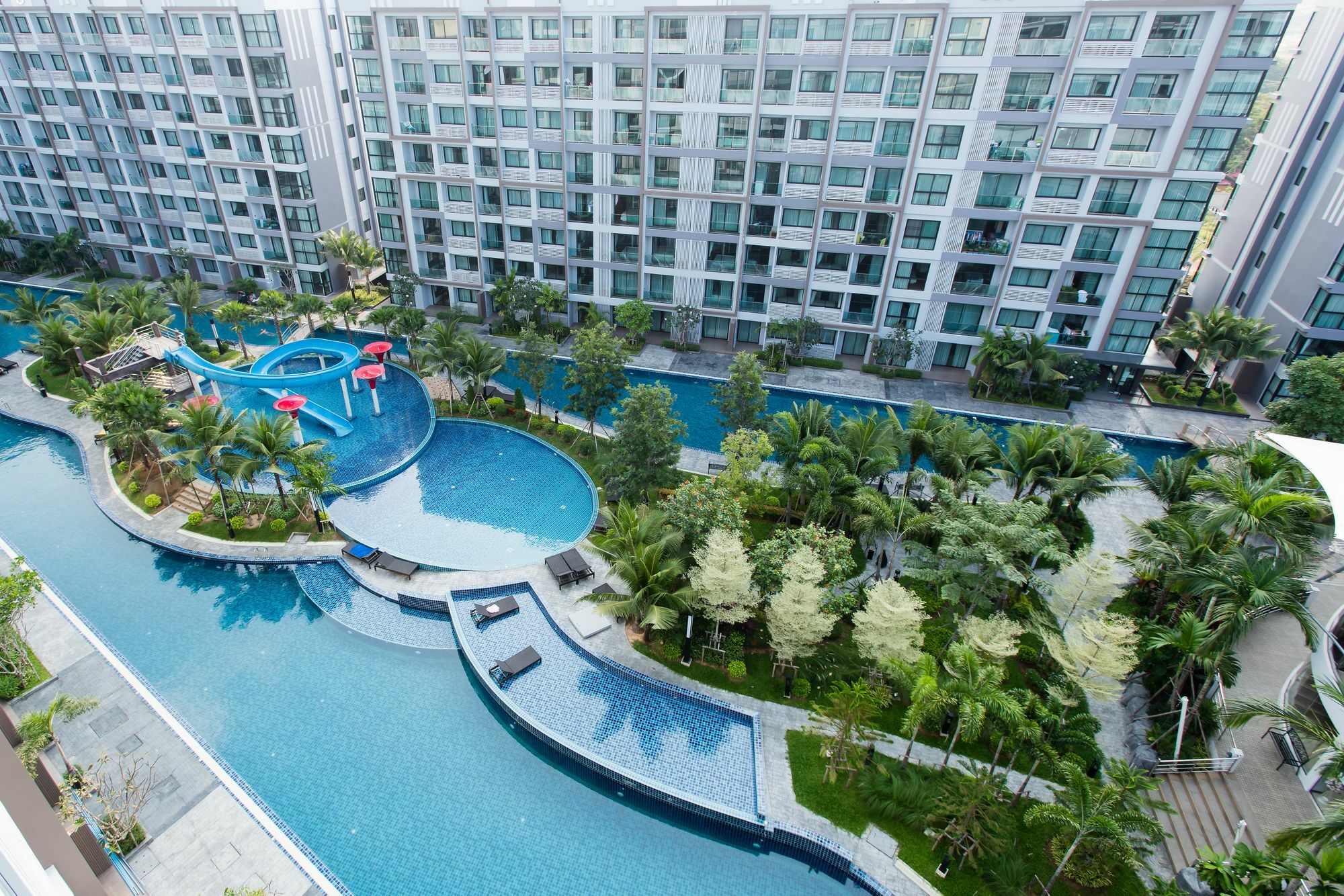 Dusit Grand Park Lägenhet Jomtien Beach Exteriör bild